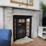 Cozy Flat In Hammersmith